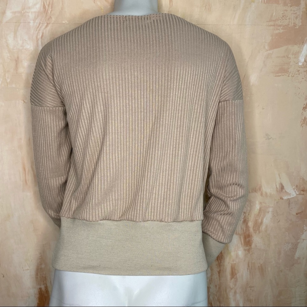 Small CBR Ribbed Surplice Neckline Top - Picture 4 of 5